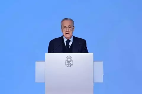 بيريز يعلن تفاصيل خطة تحويل ريال مدريد إلى شركة مساهمة